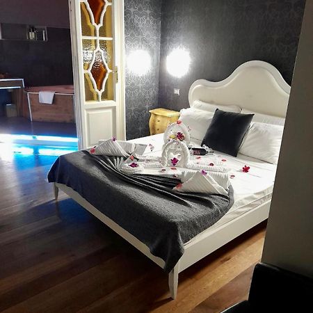 Hotel Smart Lux Roma Veneto Exterior foto