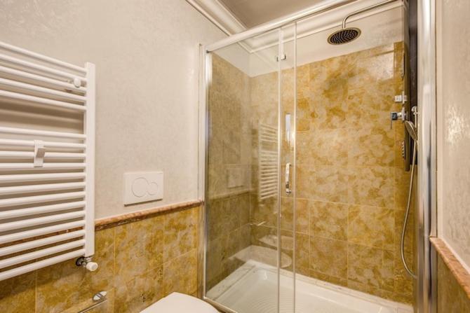 Hotel Smart Lux Roma Veneto Exterior foto