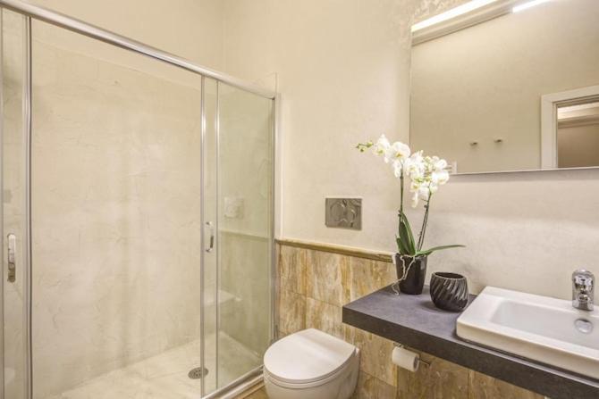Hotel Smart Lux Roma Veneto Exterior foto
